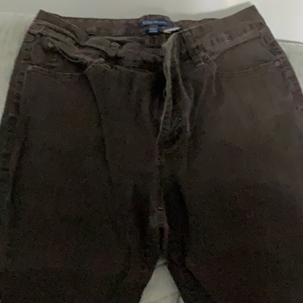 Color: Brown